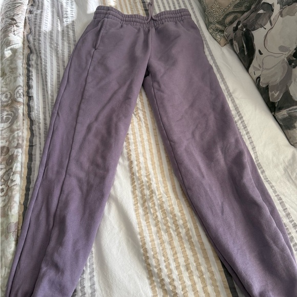 TNA Cozy Fleece Lounge Set​ . Hoodie is XS and pants are XXS - Picture 6 of 7